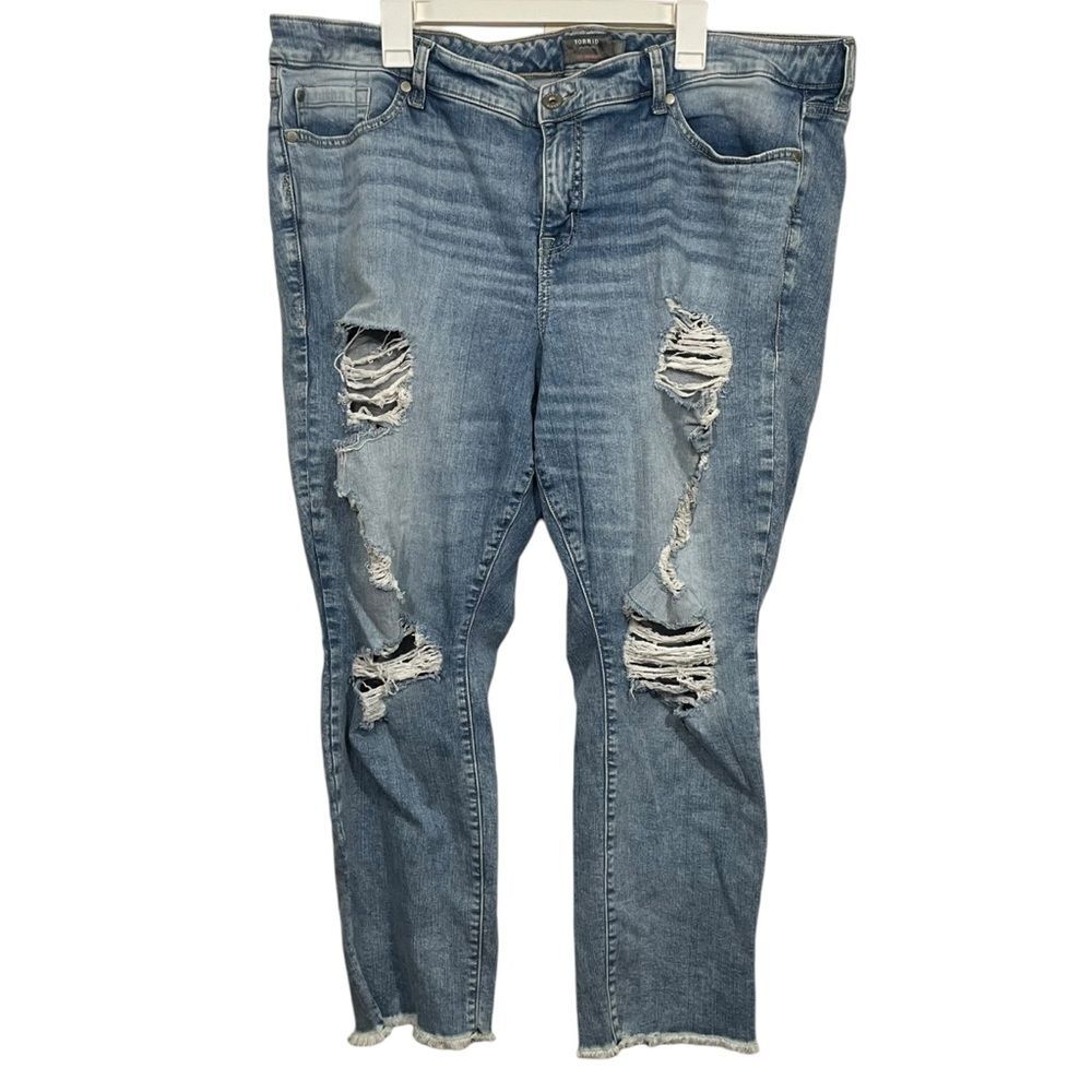 Torrid Vintage Stretch Distressed Cropped Boyfriend Jeans